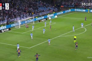 拉師傅長傳到禁區(qū)，萊萬門前墊射破門達成雙響