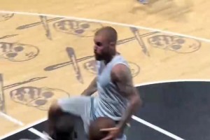 A史密斯：詹姆斯打到23個(gè)賽季還在追趕喬丹，事實(shí)就是喬丹是goat