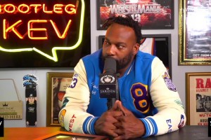 這一場汗也是出夠了！這是我見過最有氛圍的替補席！