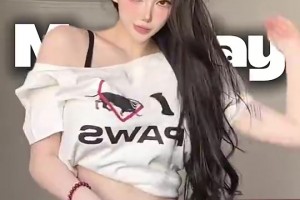 顏值身材相當(dāng)頂級(jí)了！凱瑞圖前女友網(wǎng)紅maymay的穿搭合集