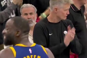 被吹了隔扣后，格林得意的小表情，文班都快被氣哭了.....