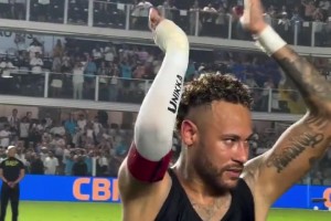 大肚腩減去不少??！內(nèi)馬爾賽后脫衣謝場，這身材如何？