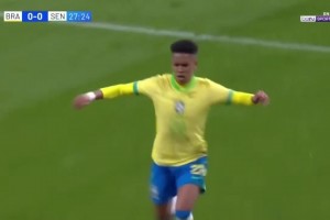 天才少年！18歲埃斯特旺禁區(qū)內(nèi)勁射破門！巴西1-0領(lǐng)先塞內(nèi)加爾！