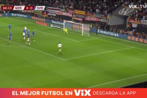 打崩了！巴庫(kù)替補(bǔ)登場(chǎng)抽射破門(mén)，德國(guó)5-0斯洛伐克！