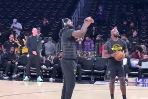 波特蘭記者：假如當(dāng)時不選楊瀚森，你選別人回來也是沒時間上場！