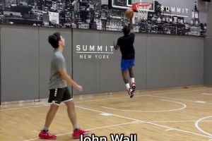 現(xiàn)在也才35歲！沃爾此前的籃球訓(xùn)練！標(biāo)志性的節(jié)奏變換！