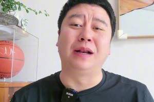 大史：今天看快船“死亡五老”上場(chǎng)，我直接傻了，這是正常人能排出的陣容？