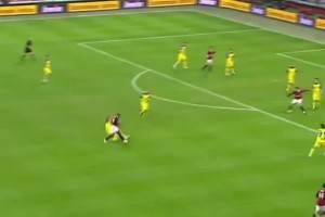 能把力量與技巧的足球結(jié)合的如此之好，非西多夫莫屬