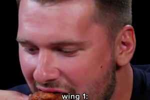 東契奇：大伙今天來看看我嘗試不同辣度的雞翅~