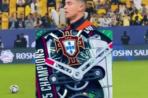 葡萄牙好大哥！C羅定制冠軍紀念表贈隊友包括若塔