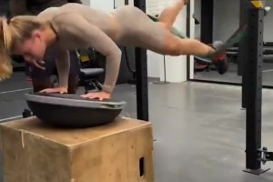 這訓(xùn)練強(qiáng)度拉滿！來看看海牙女足球員的變態(tài)訓(xùn)練