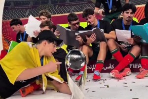 葡萄牙小孩哥們上課，順便拿個(gè)世界杯冠軍??