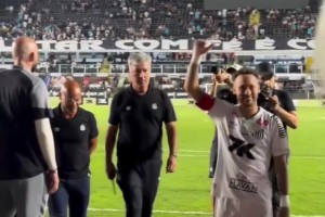 真男人！內(nèi)馬爾賽后還綁著冰袋下場，為了球隊保級拼盡全力了??！