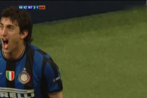 穆帥神作！2010年歐冠國米3-1掀翻巔峰巴薩，被稱為地球保衛(wèi)戰(zhàn)