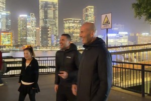 齊達內(nèi)：原來中國會踢的都在這里??