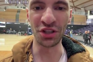 開(kāi)拓者隊(duì)記：楊瀚森在G聯(lián)盟打得更加自信 同時(shí)英語(yǔ)水平也越來(lái)越好