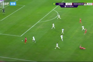 踢人動作！恩加德烏飛踢卡多索腰部染黃