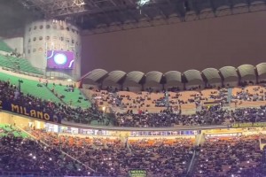 身臨其境！沉浸式感受梅阿查球場國米替補(bǔ)席觀賽位??