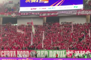 基恩：曼聯(lián)的低標(biāo)準(zhǔn)哪兒來的，一球領(lǐng)先時(shí)換人就像奪冠了