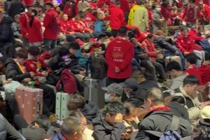 京廣線和隴海線的交匯處，河南球迷震撼出征了