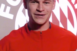 來自娘家人的祝福??！美職聯(lián)總決賽，拜仁球員為穆勒加油