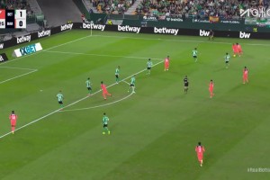 巴薩1-1扳平比分！孔德下底橫傳助攻，費(fèi)蘭包抄推射破門！