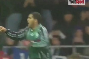 球形閃電！當(dāng)年的德國足球先生艾爾頓！這風(fēng)格是真有觀賞性！