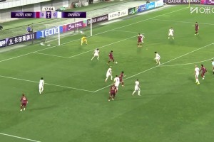 讓對手進(jìn)得太輕松了！武藤嘉紀(jì)禁區(qū)背轉(zhuǎn)身輕松破門