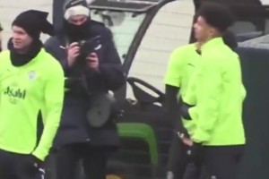 陰陽(yáng)記者？瓜迪奧拉：讓阿隆索自己去撒尿吧，你喜歡這個(gè)標(biāo)題對(duì)吧